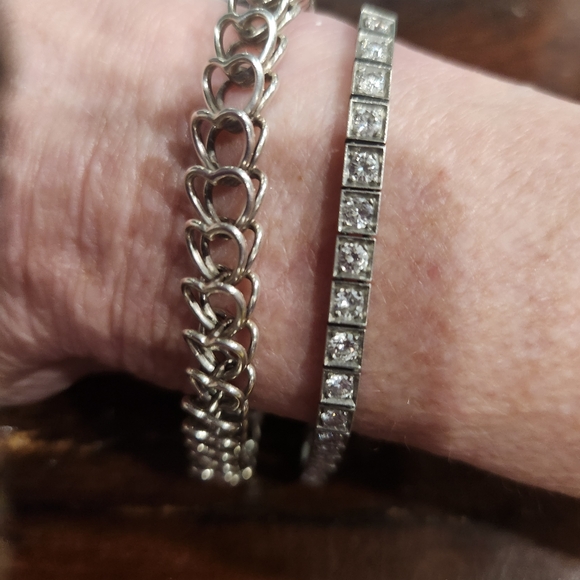 Tiffany & Co. Silver Double Hearts Braclet 7.5 Inches Long